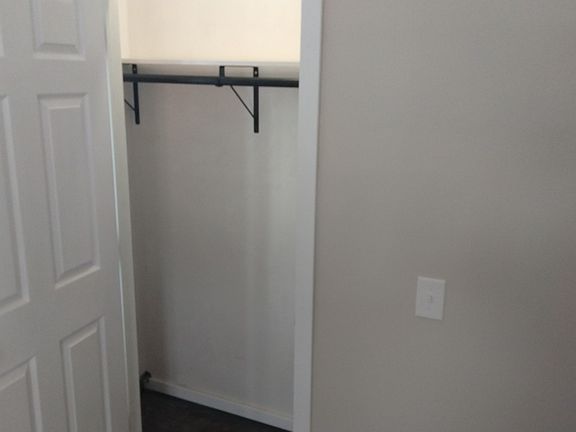 5th image of 15 John St Floor 2
