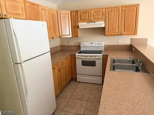 3 bed, 2.0 bath, 1134 sqft, $1,600 — Photo 4