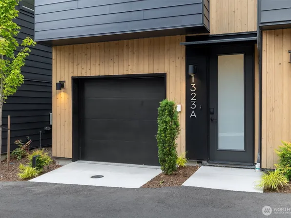 1323 N 185th Street #A, Shoreline, WA 98133