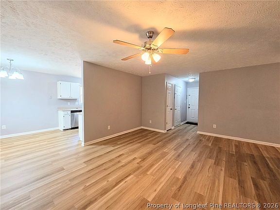 4th image of 6548 Applewhite Rd