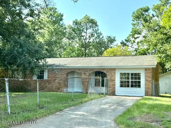 2008 Clemson Cir, Gautier, MS 39553