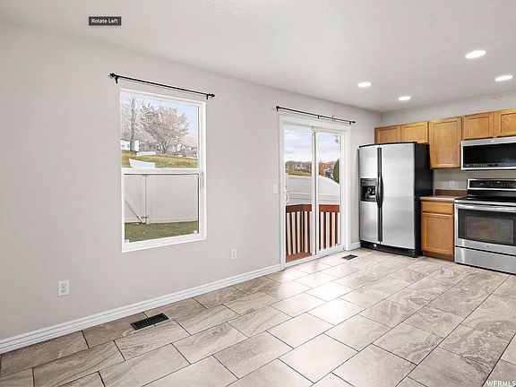 5th image of 376 E Braidhill Dr