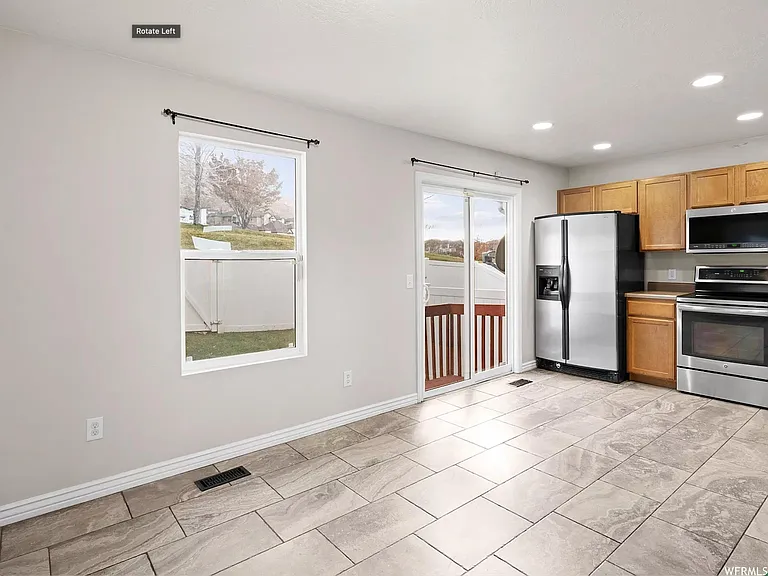 376 E Braidhill Dr — Photo 5
