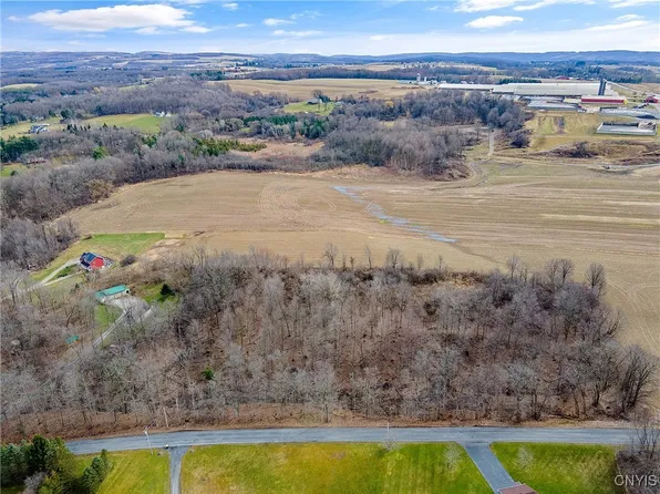 3446 Collins Rd, Syracuse, NY 13215