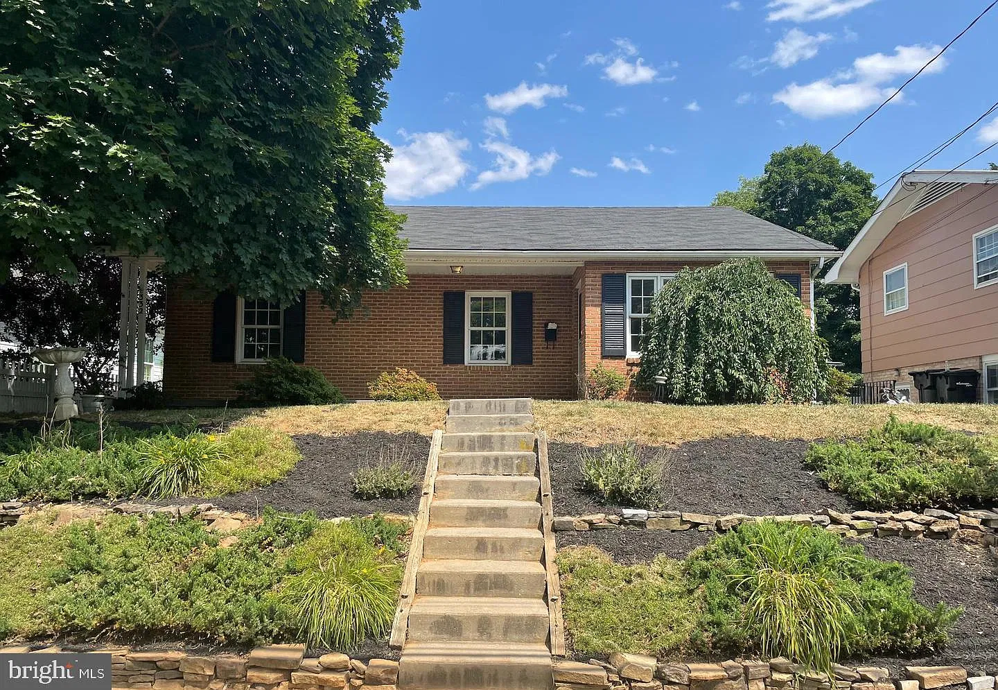 3 bed, 1544 sqft, $2,100 — Photo 1