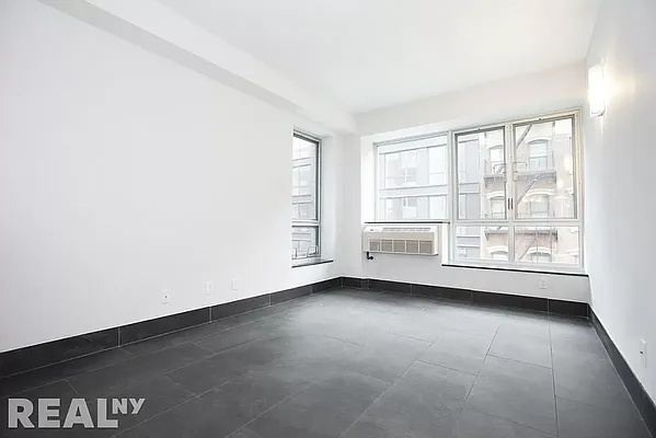 Rented by REAL New York | media 12