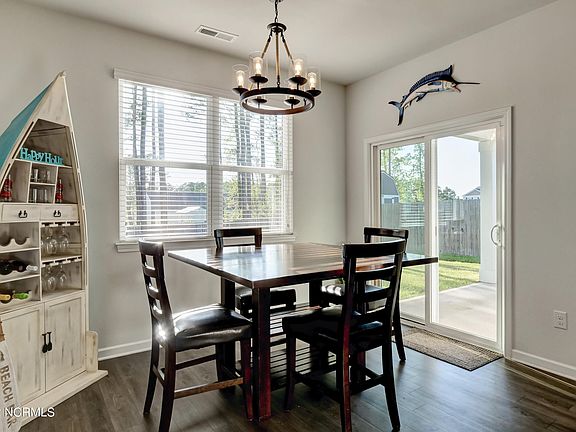 5th image of 1143 Crestfield Way