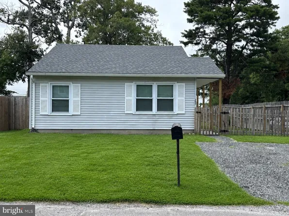 302 Lake Champlain Dr, Little Egg Harbor, NJ 08087