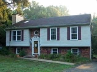 556 Welsh Dr, Ruther Glen, VA 22546