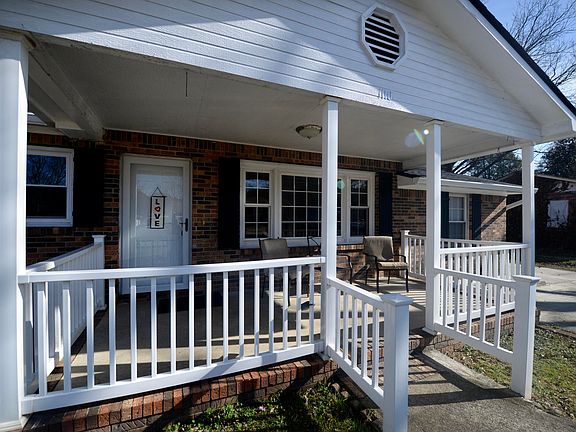 2nd image of 1110 N Dennis Ave