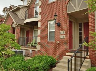 117 W Oakbrook Dr, Ann Arbor, MI 48103