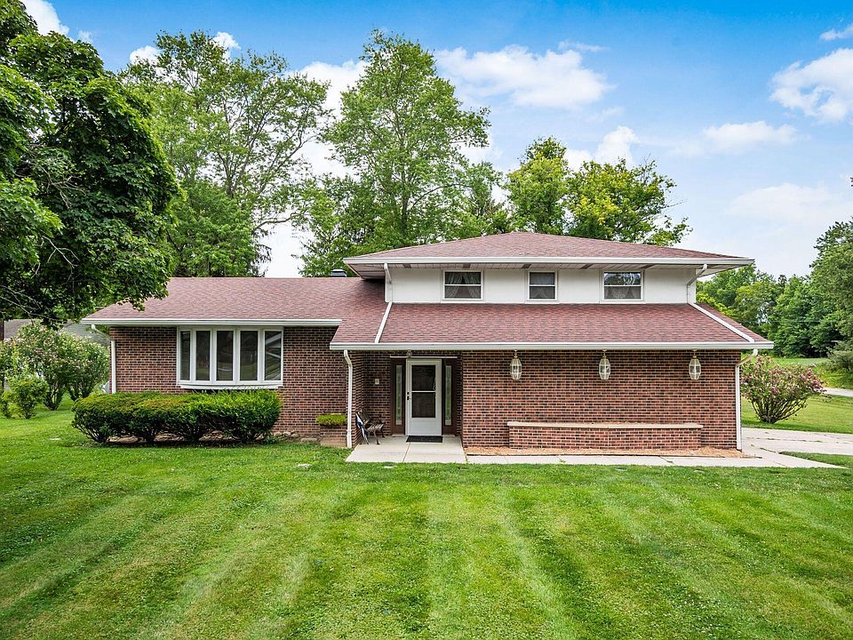 1st image of 159 Pickway St