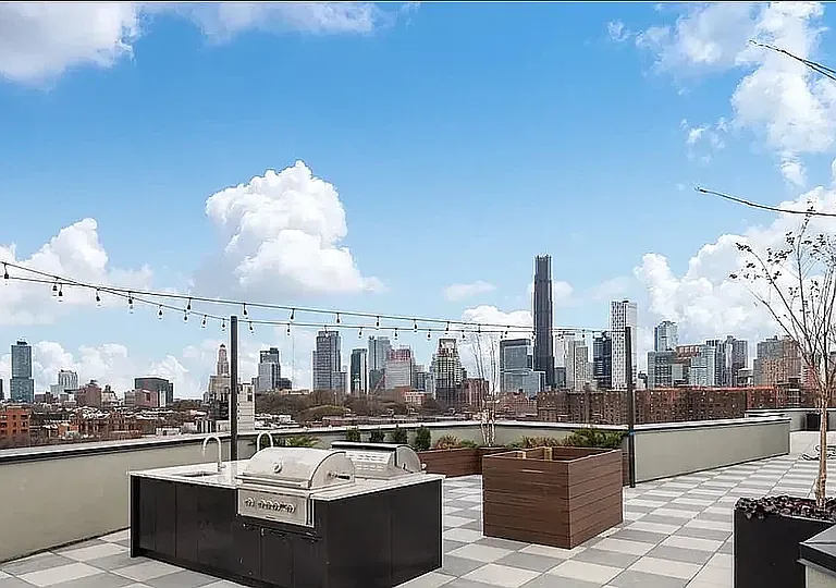 58 Vanderbilt Ave #9Z — Photo 48