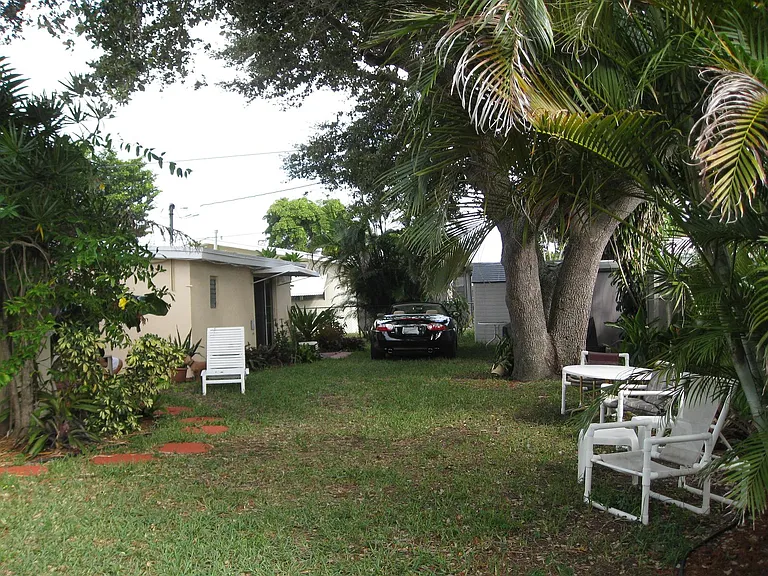 1568 Floranada Rd #C — Photo 10