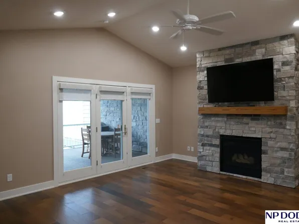2651 Sievers Ct, Roca, NE 68430