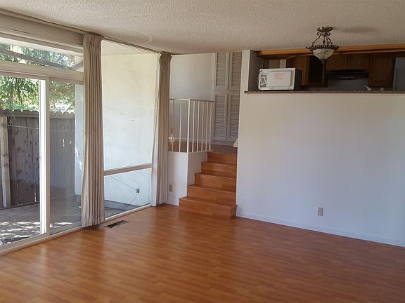 2nd image of 2007 Halford Ave APT 1