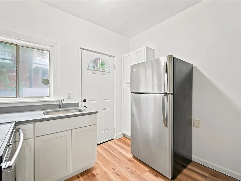5135 Folsom St — Photo 10