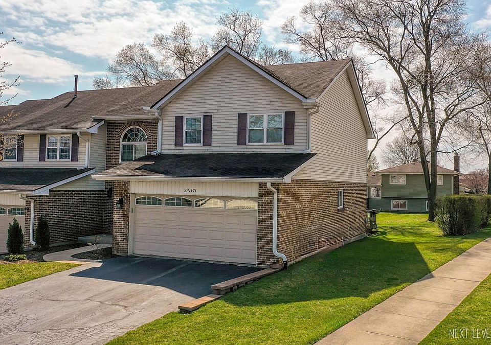 1st image of 23W471 Spyglass Ct