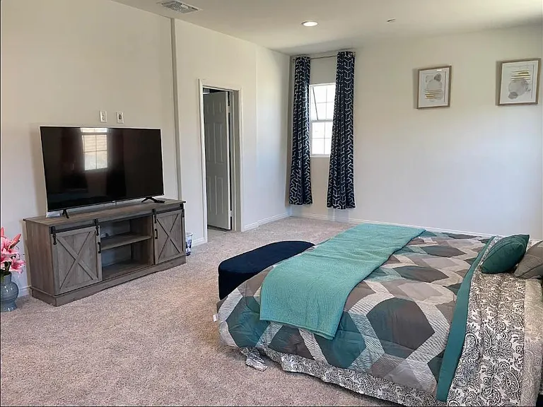 21199 Packing House Ct — Photo 26