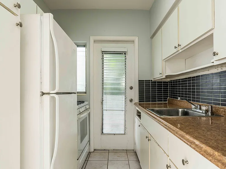 7640 Carlyle Ave #7A — Photo 13