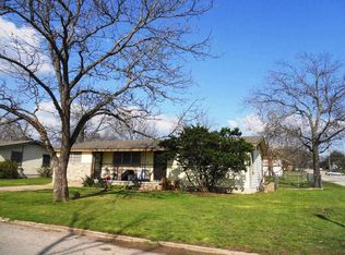 701 N Silver St, Burnet, TX 78611