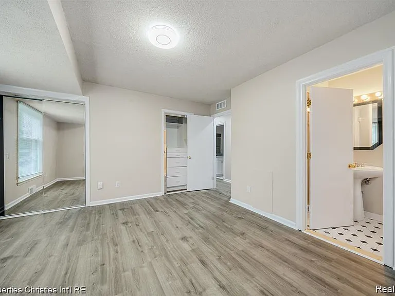 4912 S Clunbury Rd — Photo 19