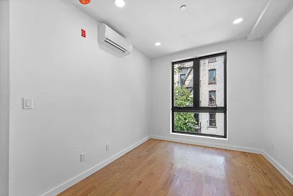 Rented by Native Real Estate LLC | media 10