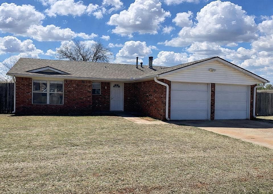 1st image of 1016 SW 99th Pl