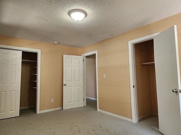 5th image of 810 Harrington St