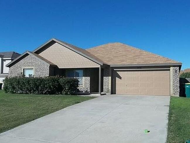 1st image of 2116 Lincoln Ct