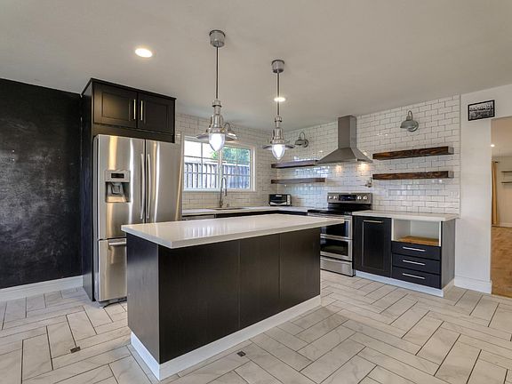 5th image of 4963 Fontanelle Pl