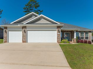 5661 N Brook Dr, Crestview, FL 32539