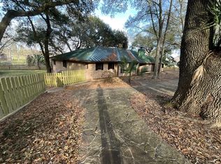 406 Hidden Creek Cir, Sealy, TX 77474