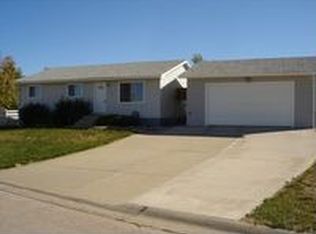 21 American Ln, Gillette, WY 82716