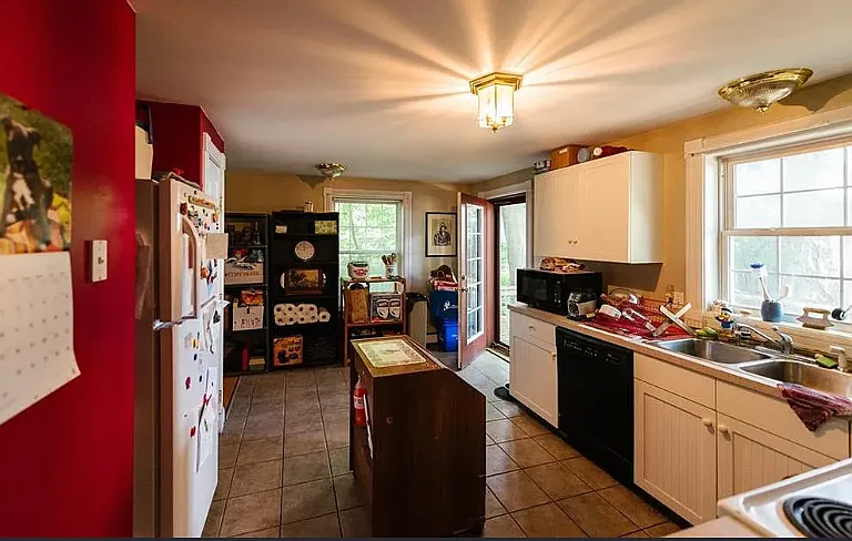 117 Longfellow St #2 — Photo 5
