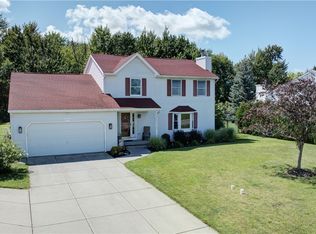6510 Emily Ln, Lockport, NY 14094
