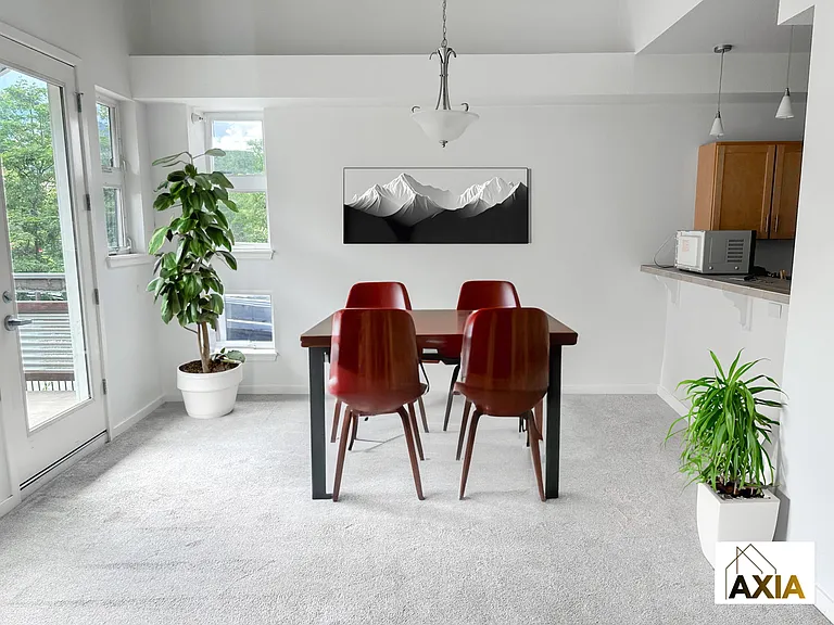 2810 E College Ave #110 — Photo 4