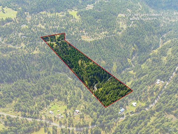 4th image of Eagle Crest Dr