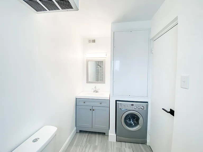 2990 Rhodes Cir S #1-111 — Photo 18