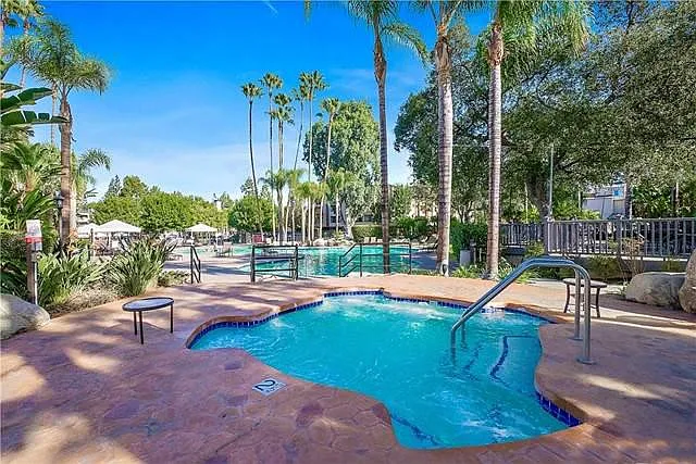 21500 Burbank Blvd #113 — Photo 19