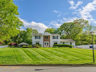 104 Majestic Drive, Dix Hills, NY, 11746