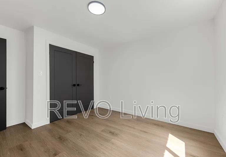 3 Water St #ST7 — Photo 9