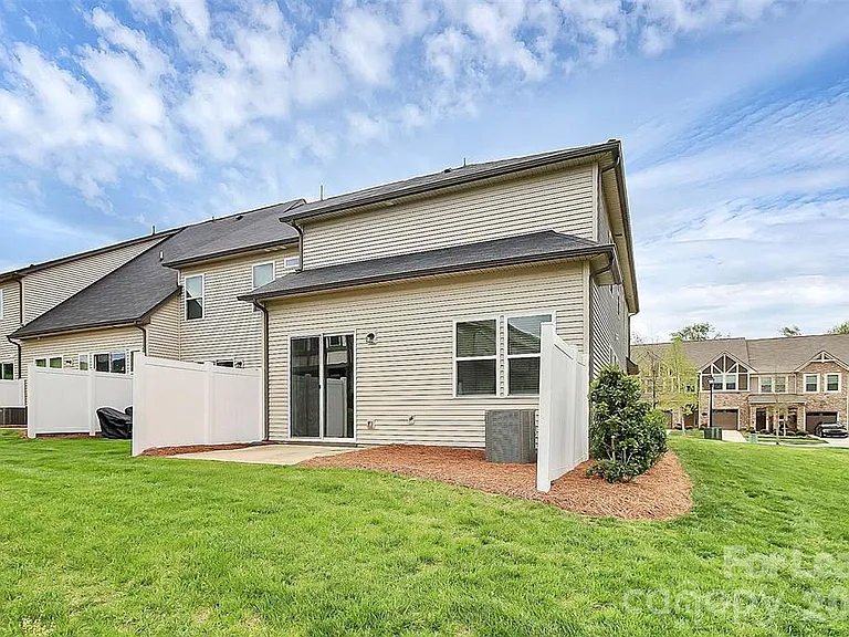 9328 Glenburn Ln — Photo 23