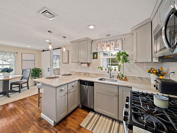 4th image of 68 Leland Rd