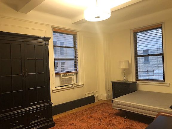 5th image of 305 W 86th St #5C