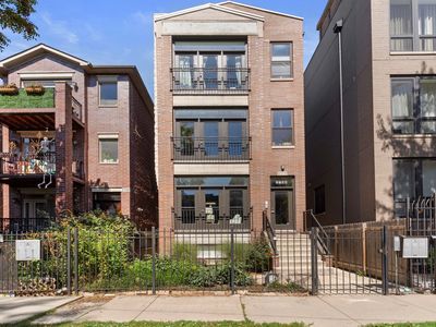 2708 W Thomas St #2, Chicago, IL, 60622