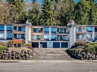 430 Bellevue Way SE APT 204, Bellevue, WA 98004