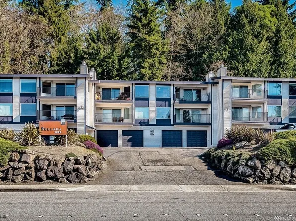 430 Bellevue Way SE APT 204, Bellevue, WA 98004