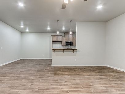 2nd image of 620 Maleah Pl #B