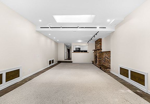 3rd image of 222 E 32nd St APT 1